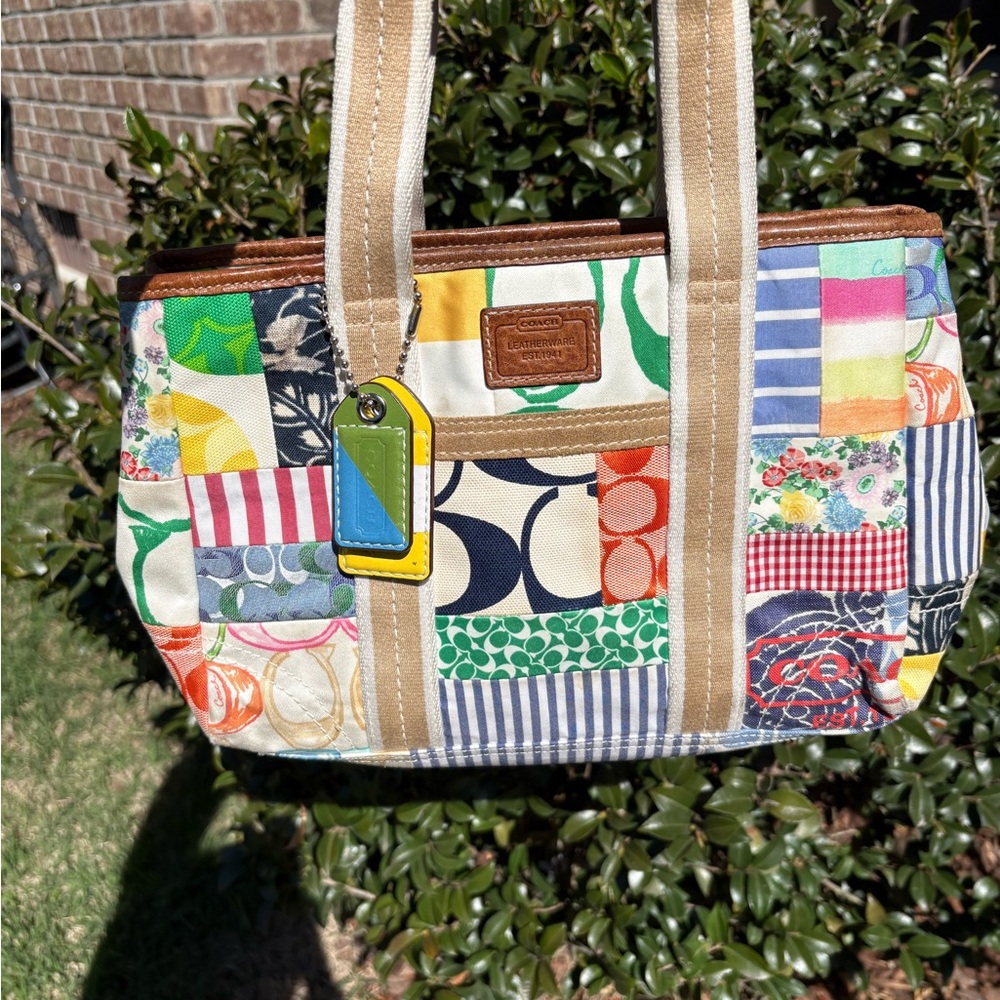 Coach Vintage Patchwork Hampton weekend Tote EUC - image 3